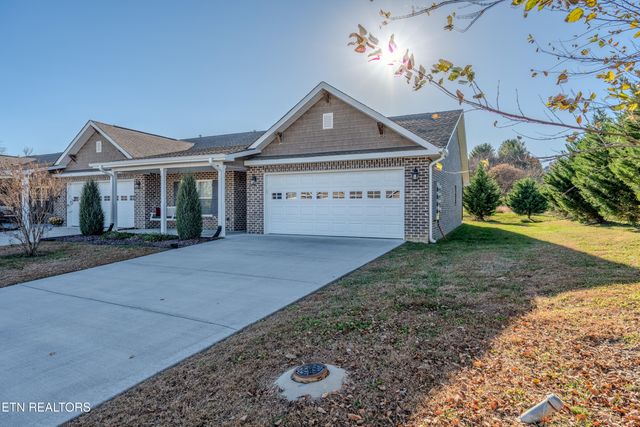 415 Larkspur Way, Sevierville, TN 37862
