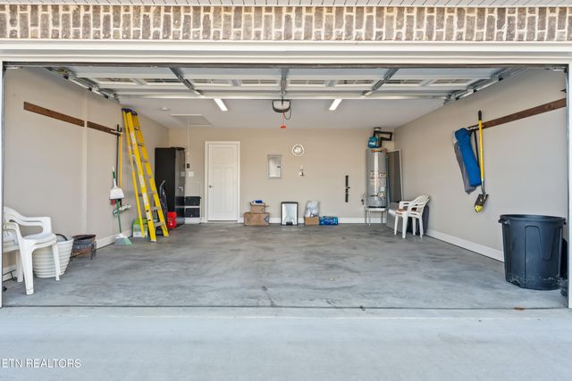 415 Larkspur Way, Sevierville, TN 37862