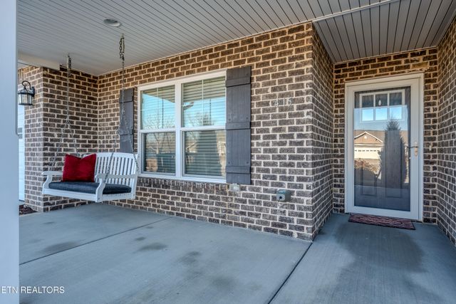 415 Larkspur Way, Sevierville, TN 37862