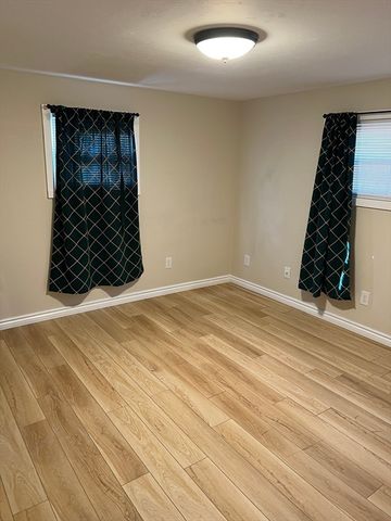 6 Stagecoach Drive, Brookfield, MA 01506