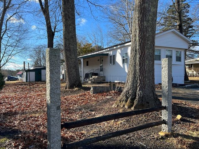 6 Stagecoach Drive, Brookfield, MA 01506