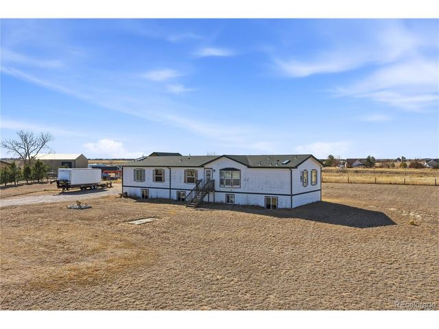 4115 Flandin Ct, Strasburg, CO 80136
