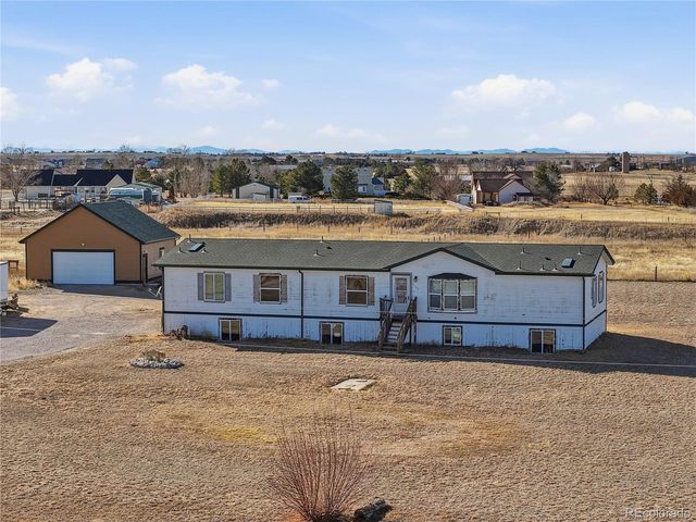 4115 Flandin Ct, Strasburg, CO 80136