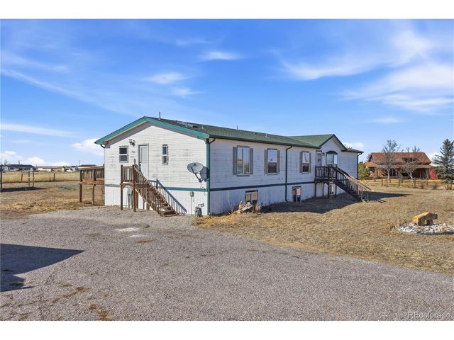 4115 Flandin Ct, Strasburg, CO 80136