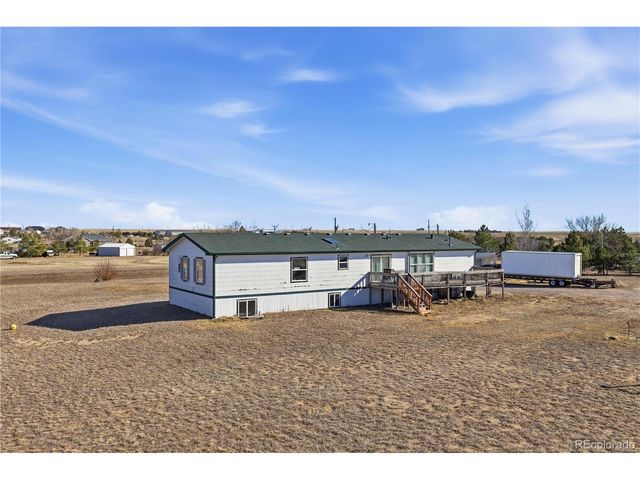4115 Flandin Ct, Strasburg, CO 80136