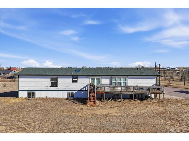 4115 Flandin Ct, Strasburg, CO 80136