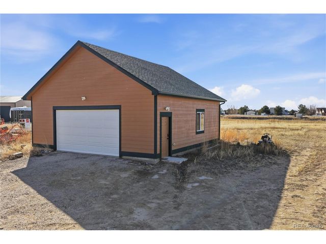 4115 Flandin Ct, Strasburg, CO 80136