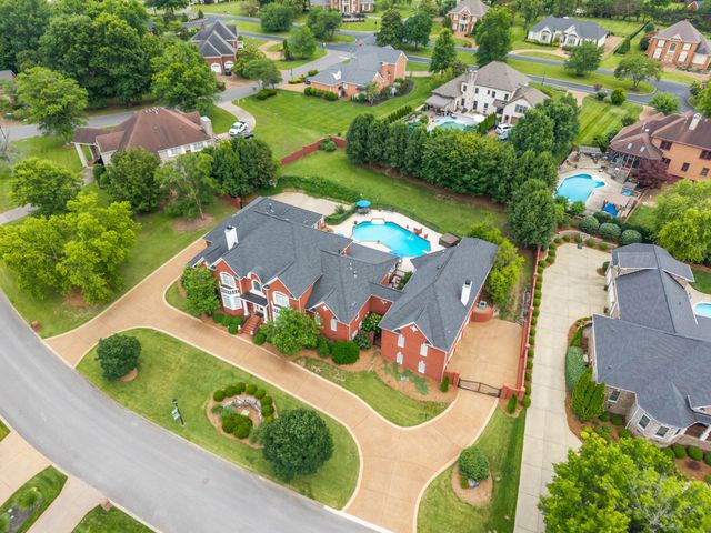 107 Mimosa Dr, Gallatin, TN 37066