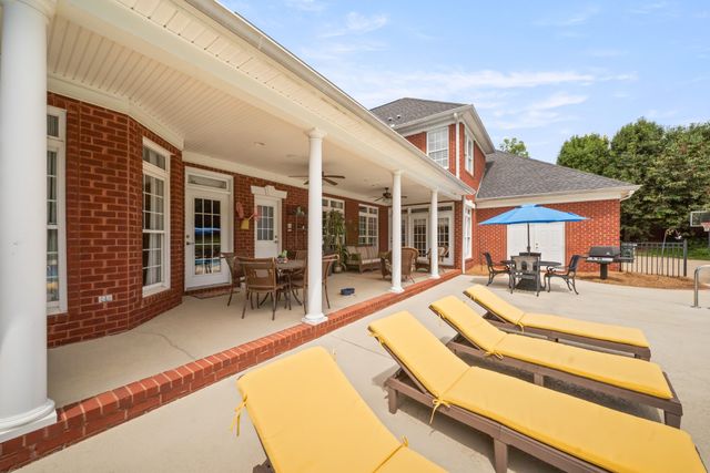 107 Mimosa Dr, Gallatin, TN 37066