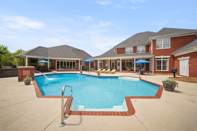 107 Mimosa Dr, Gallatin, TN 37066