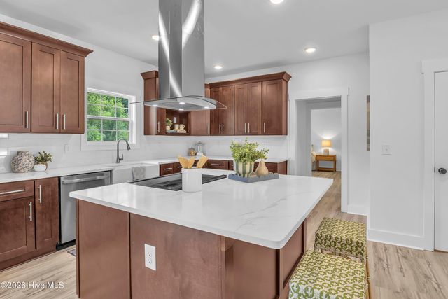 3710 Marsh Hen Drive SW, Shallotte, NC 28470