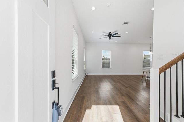 1230 Mcneil Street, Houston, TX 77009