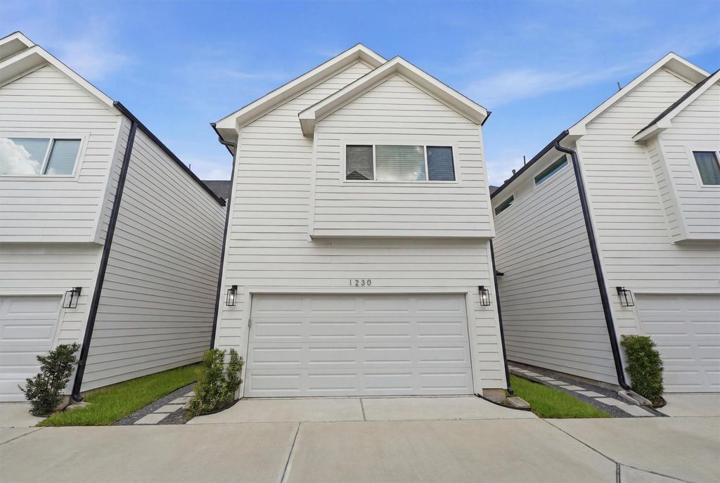 1230 Mcneil Street, Houston, TX 77009