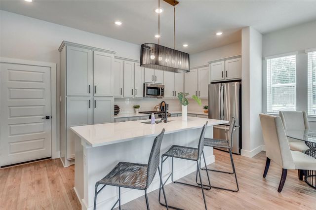 505 Mission Trail 534, Arlington, TX 76010