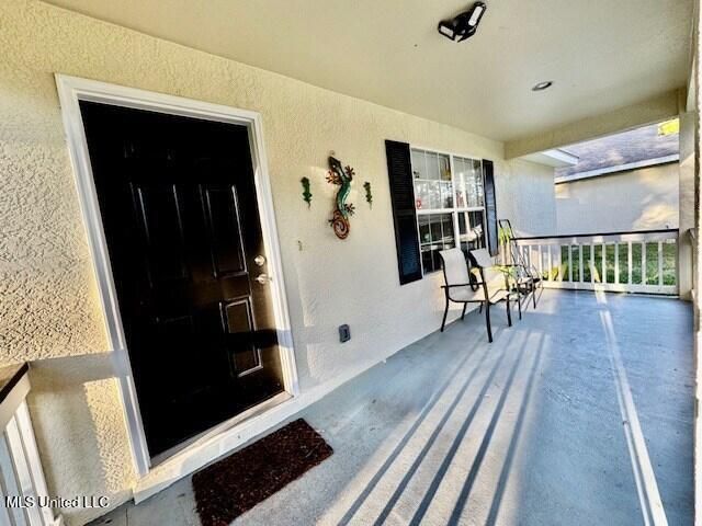 6032 E Oktibbeha Street, Bay Saint Louis, MS 39520