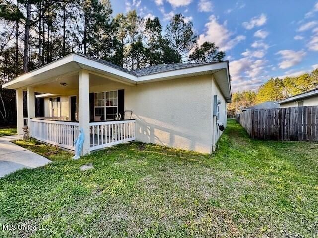 6032 E Oktibbeha Street, Bay Saint Louis, MS 39520