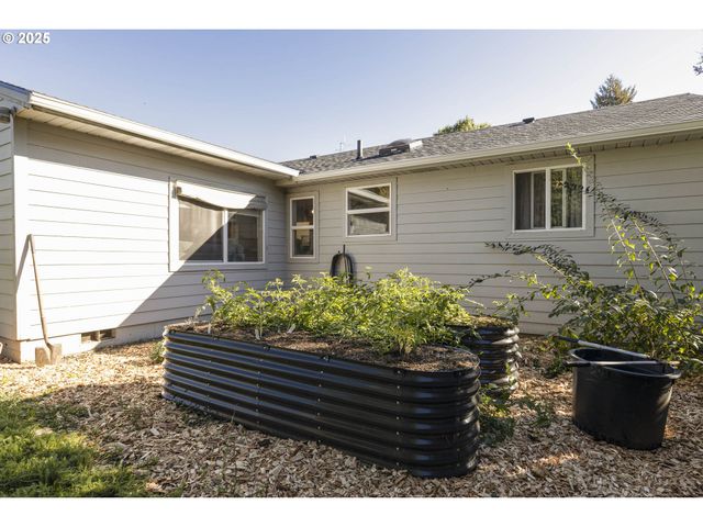 1301 Sw MELROSE Ave, Mc Minnville, OR 97128