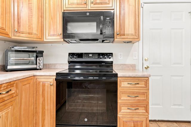 33 Daria Drive, Rindge, NH 03461