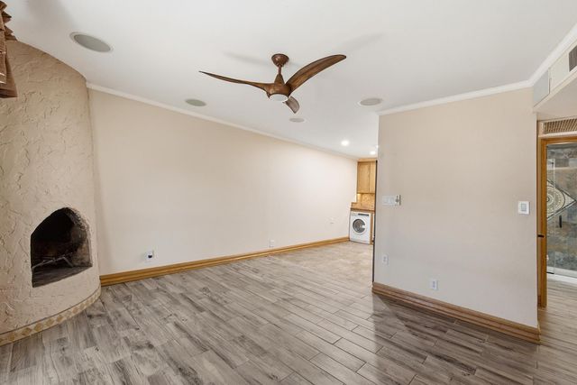 8030 E Oak Street, Scottsdale, AZ 85257