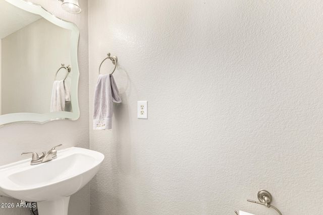 2210 E PARAISO Drive, Phoenix, AZ 85024