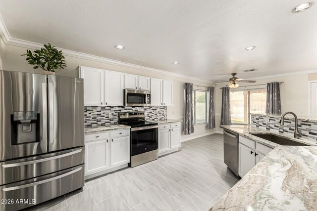 2210 E PARAISO Drive, Phoenix, AZ 85024