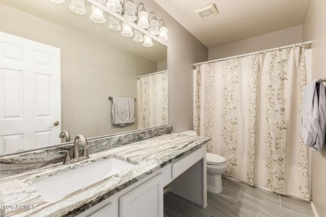 2210 E PARAISO Drive, Phoenix, AZ 85024