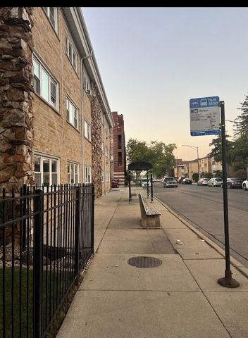 7206 W WELLINGTON Avenue 2A, Chicago, IL 60707