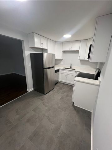 7206 W WELLINGTON Avenue 2A, Chicago, IL 60707