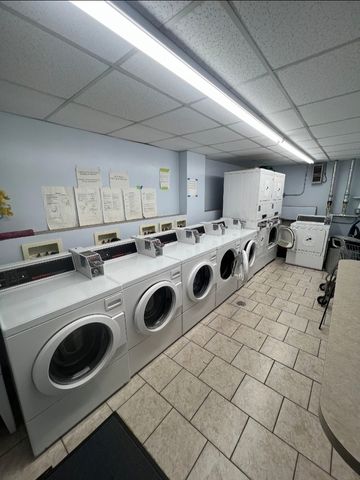 7206 W WELLINGTON Avenue 2A, Chicago, IL 60707