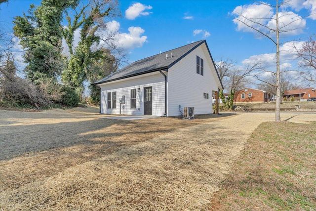 2226 Rutherford AVE, Roanoke, VA 24016