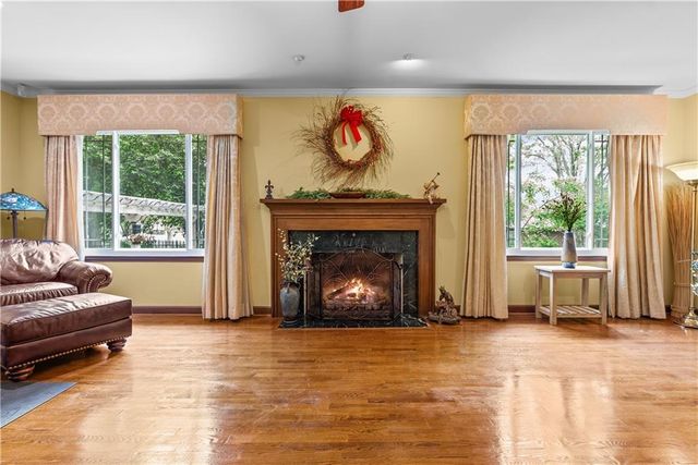 513 NE Balboa Street, Lee's Summit, MO 64063