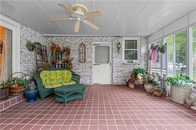 513 NE Balboa Street, Lee's Summit, MO 64063