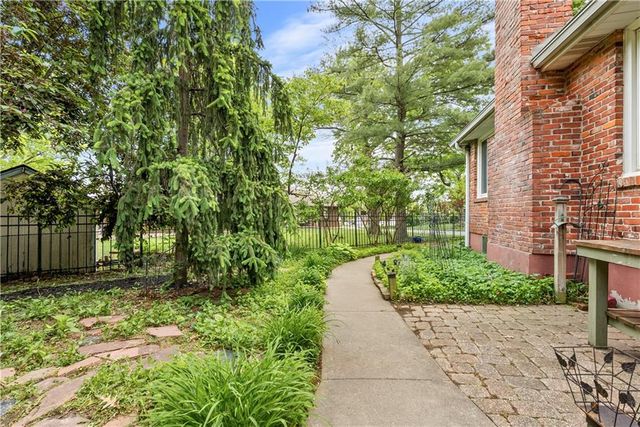 513 NE Balboa Street, Lee's Summit, MO 64063