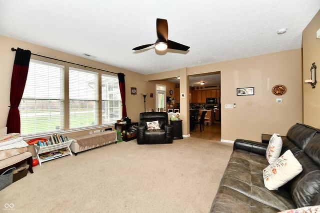 5862 Columbia Circle, Greenwood, IN 46142