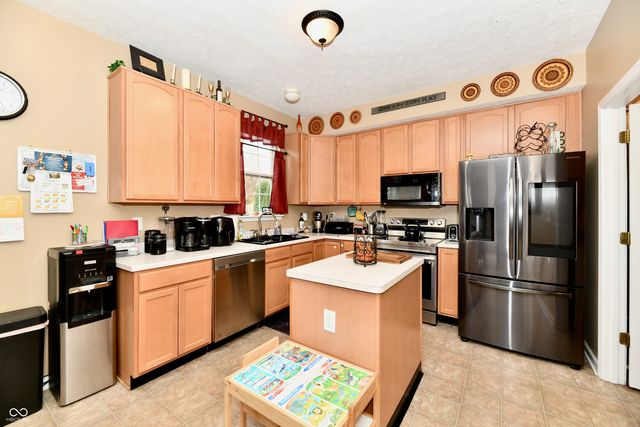 5862 Columbia Circle, Greenwood, IN 46142