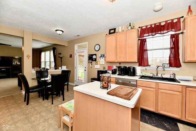 5862 Columbia Circle, Greenwood, IN 46142