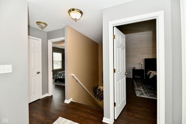 5862 Columbia Circle, Greenwood, IN 46142