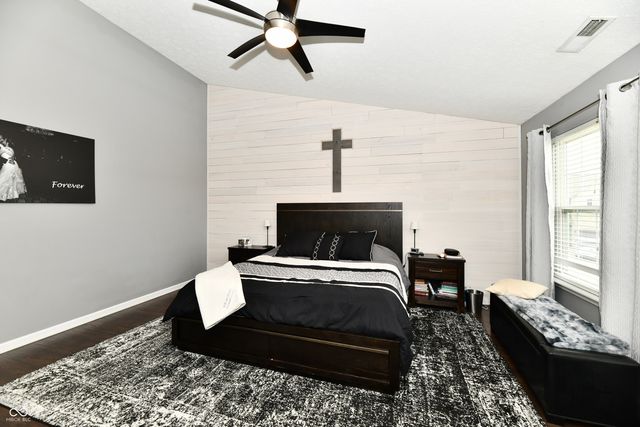 5862 Columbia Circle, Greenwood, IN 46142