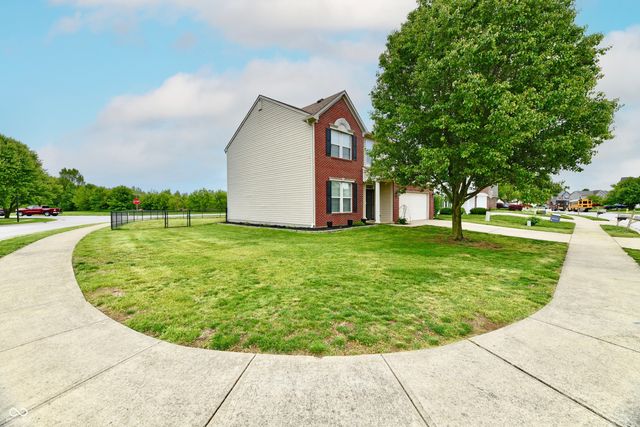 5862 Columbia Circle, Greenwood, IN 46142