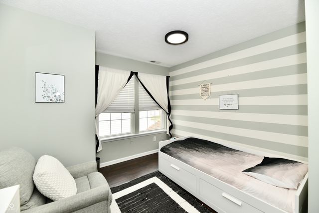 5862 Columbia Circle, Greenwood, IN 46142