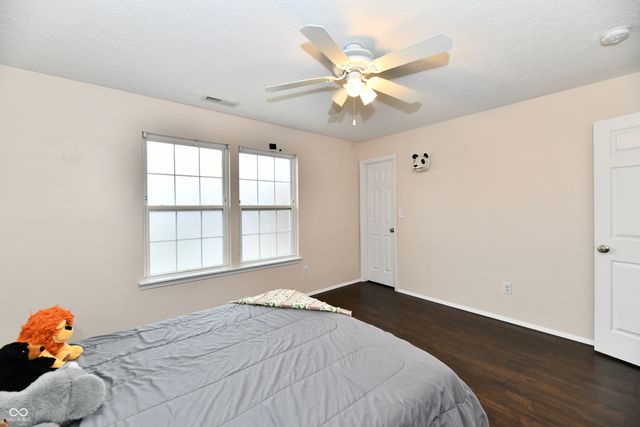 5862 Columbia Circle, Greenwood, IN 46142