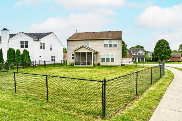5862 Columbia Circle, Greenwood, IN 46142