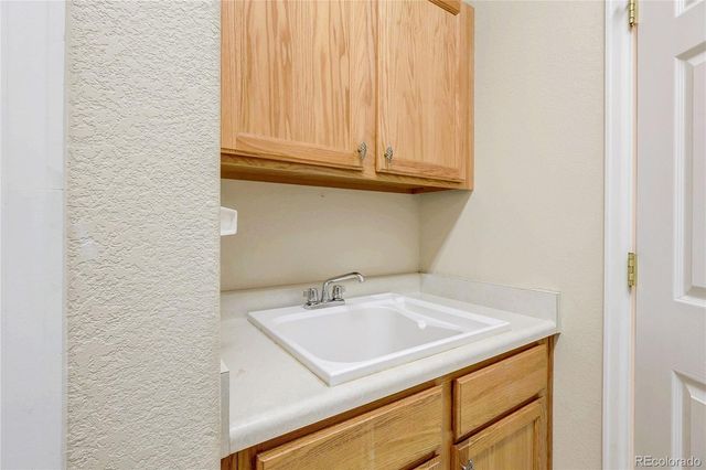 10292 Nickolas Avenue, Highlands Ranch, CO 80130