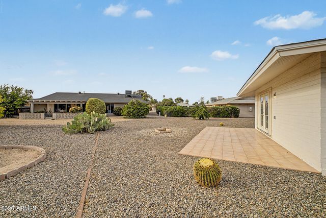 10338 W CARON Drive, Sun City, AZ 85351