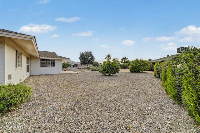 10338 W CARON Drive, Sun City, AZ 85351