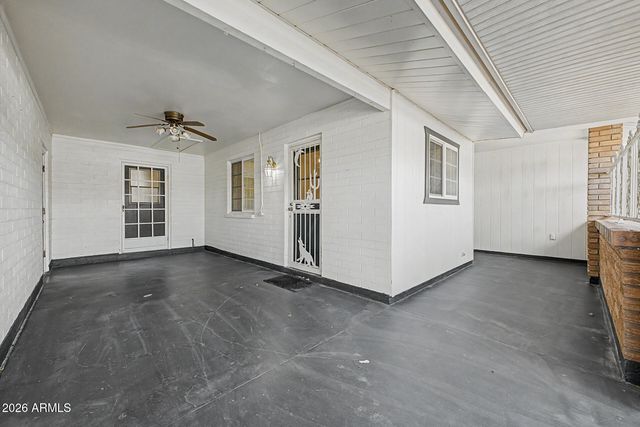 10338 W CARON Drive, Sun City, AZ 85351