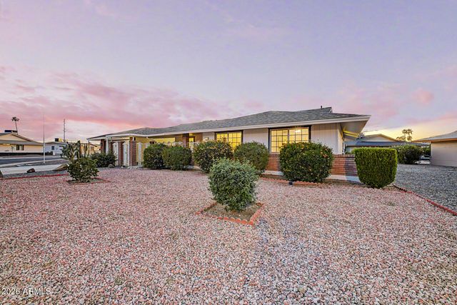 10338 W CARON Drive, Sun City, AZ 85351