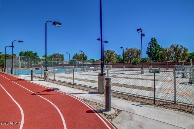 10338 W CARON Drive, Sun City, AZ 85351