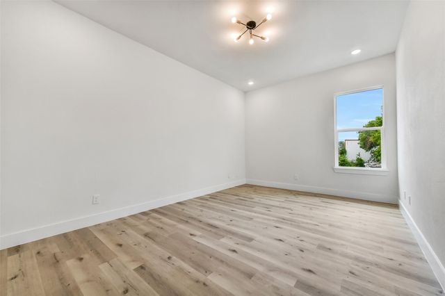 5906 Saint Augustine Street A, Houston, TX 77021