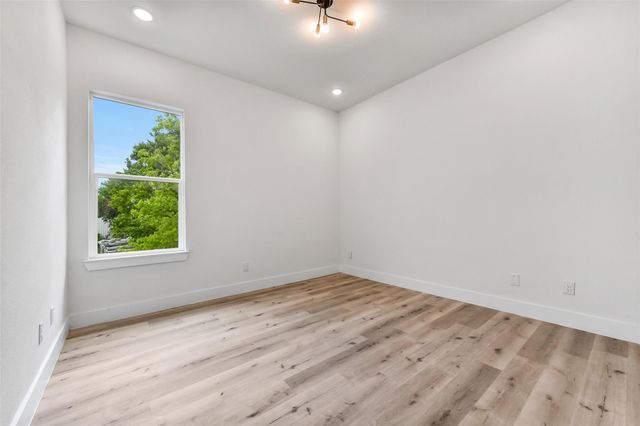 5906 Saint Augustine Street A, Houston, TX 77021
